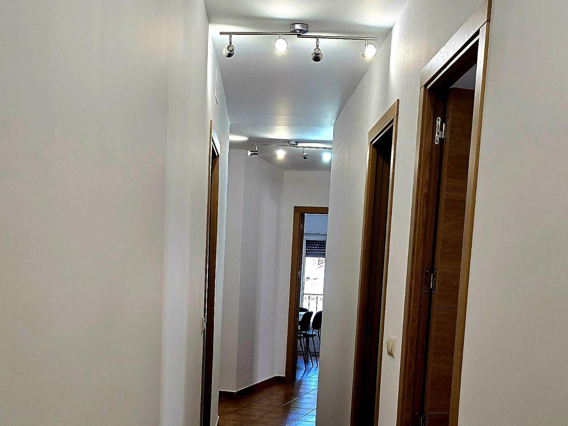 Apartamentos,Puerta De Bisagra-Parking Gratis توليدو المظهر الخارجي الصورة