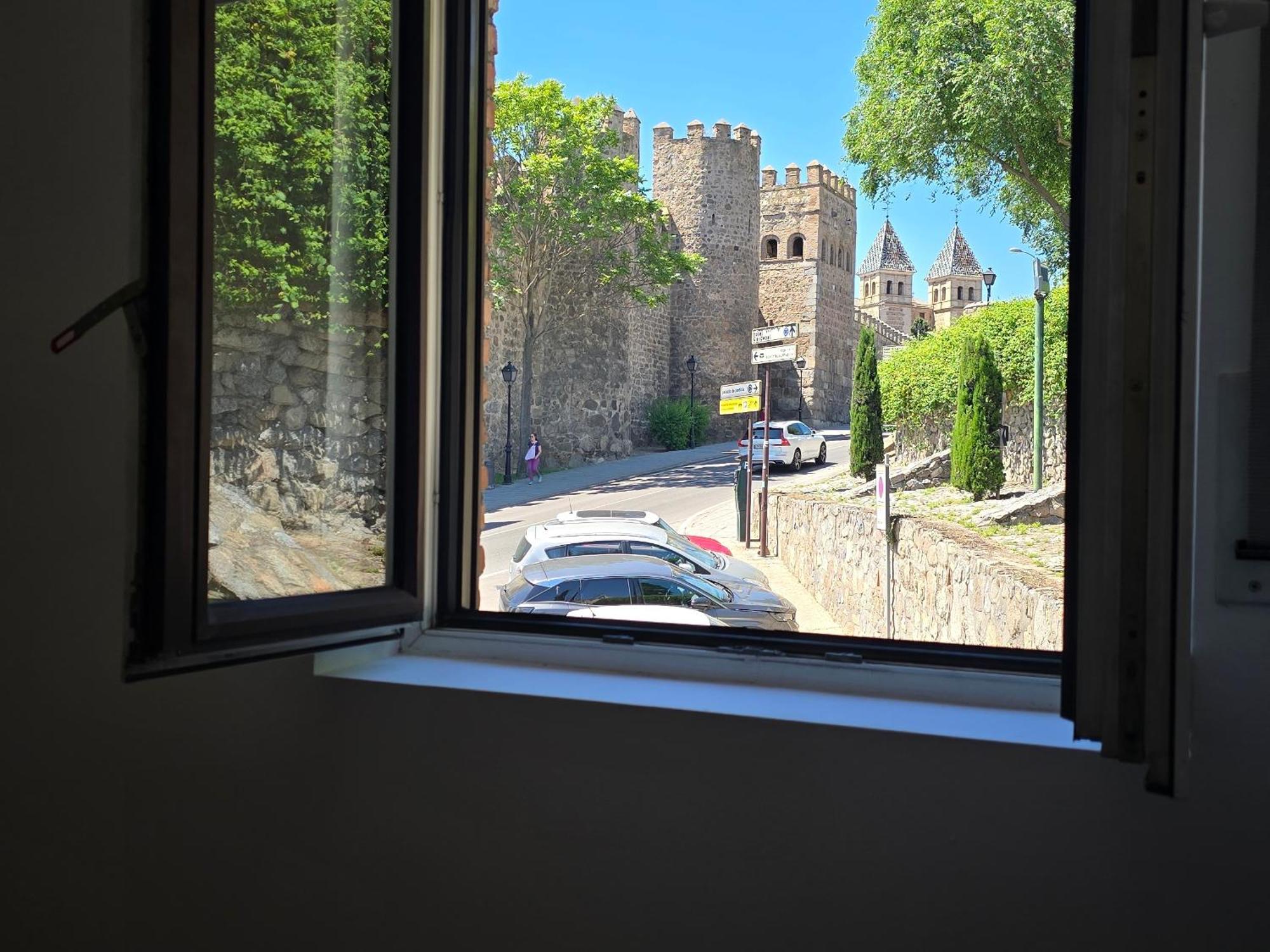 Apartamentos,Puerta De Bisagra-Parking Gratis توليدو المظهر الخارجي الصورة